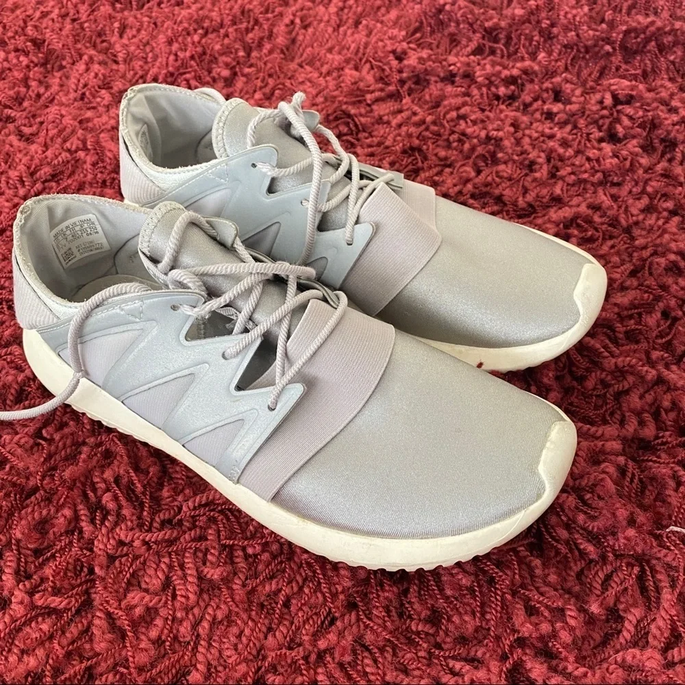 Adidas Tubular Viral women's metallic silver running shoes